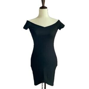 Forever 21 Women's Off Shoulder Mini Dress Body con LBD Little Black Dress sz L